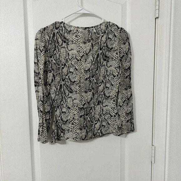 Reformation Snakeskin Button Mid Length Sleeve Top - Picture 6 of 6